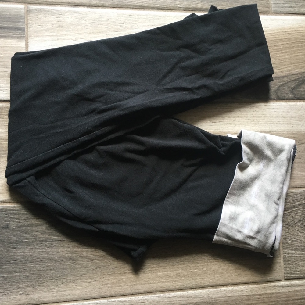 Victoria’s Secret yoga leggings